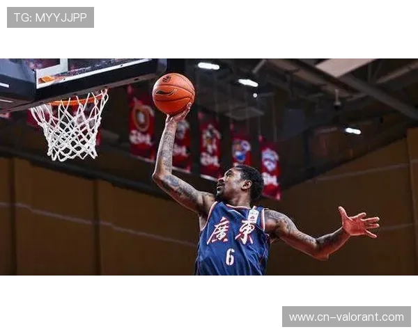 辽粤大战现场气氛火爆，广东外援奎因表现被评“羞辱”对手